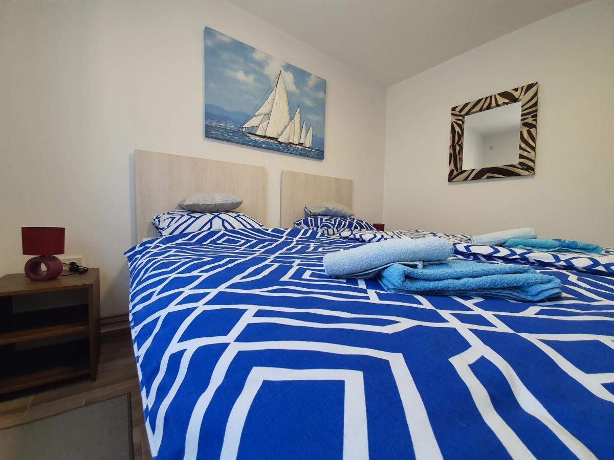 Apartmani Ana Vukovar Esterno foto